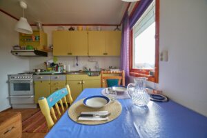 Kitchen - Holiday Home Kongsfjord, Norway